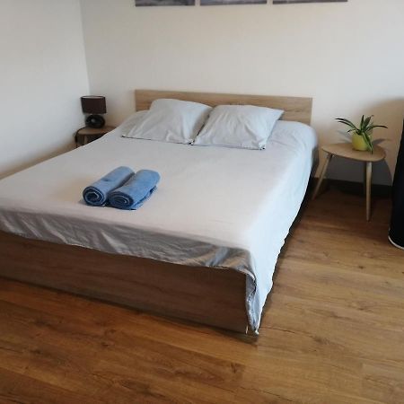 Ravissant Studio Proche De La Loire Orléans Exteriör bild