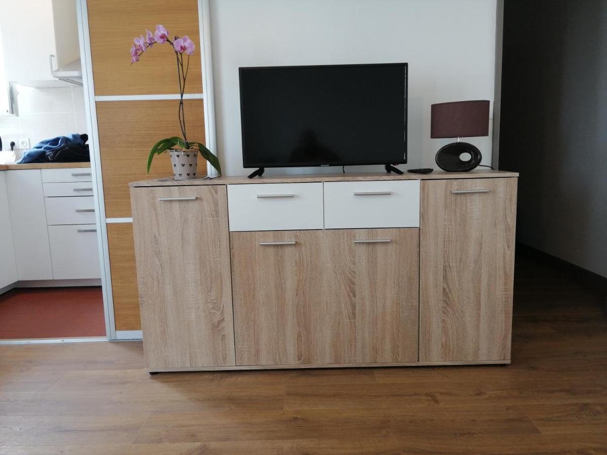 Ravissant Studio Proche De La Loire Orléans Exteriör bild